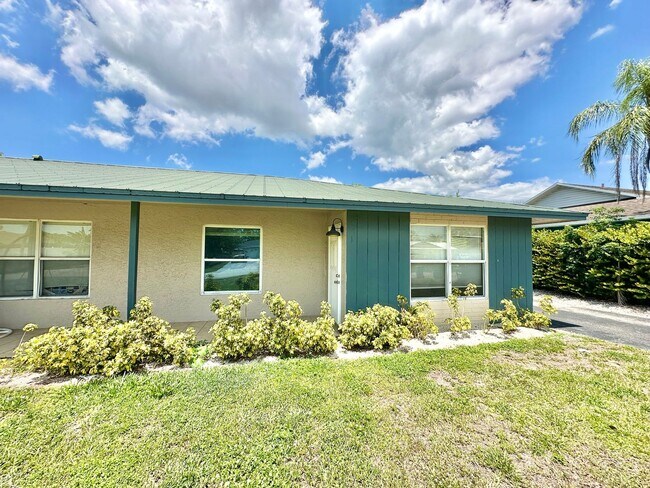 property at 4737 25th Pl SW