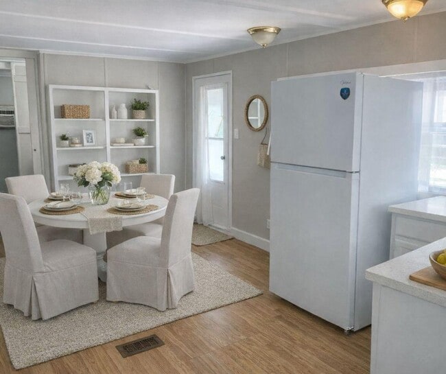 6 Circle Dr in Mount Dora, FL - Building Photo - Building Photo