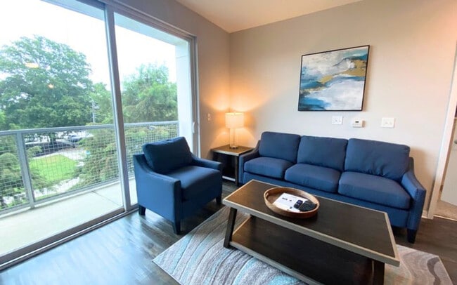 269 Whitefoord Ave NE