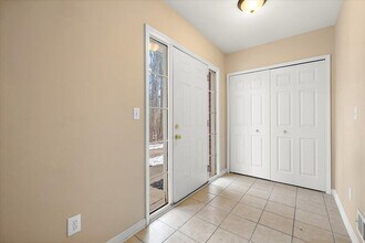 15915 Morningside in Northville, MI - Building Photo - Building Photo