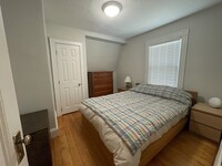 5 High Street Pl, Unit 3 in Brookline, MA - Foto de edificio - Building Photo