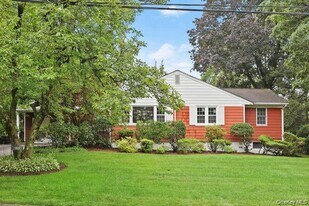 93 Seton Dr in New Rochelle, NY - Building Photo