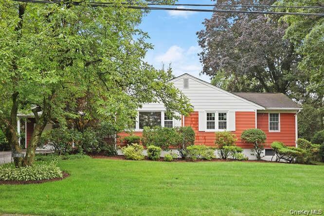 93 Seton Dr in New Rochelle, NY - Building Photo