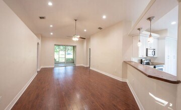 520 Rangewood Dr SE in Palm Bay, FL - Building Photo - Building Photo