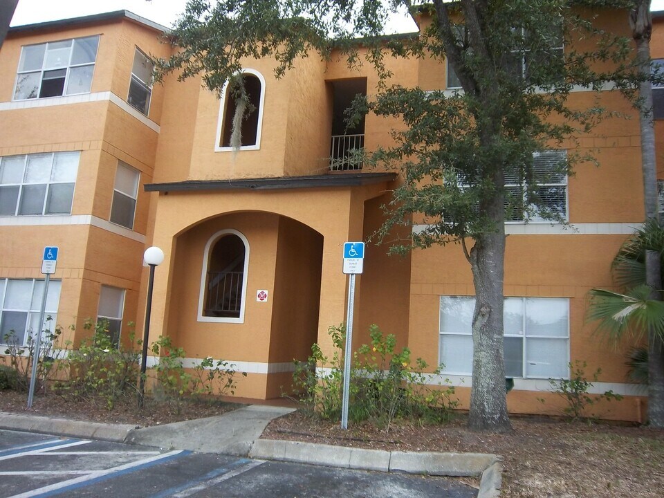 4606 Commander Dr in Orlando, FL - Foto de edificio