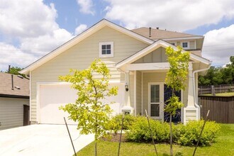 11317 Lago de Garda Dr in Austin, TX - Building Photo - Building Photo