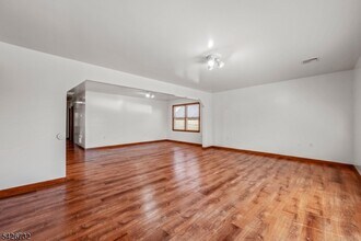 937 Grove St in Elizabeth, NJ - Building Photo - Building Photo