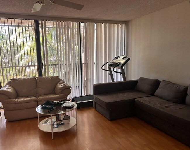 property at 2811 SW 87th Ter