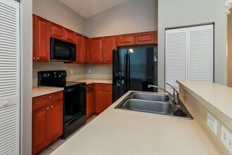 12418 NW 53rd St in Tamarac, FL - Building Photo - Building Photo