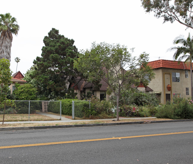 921 7th St in Santa Monica, CA - Building Photo - Building Photo