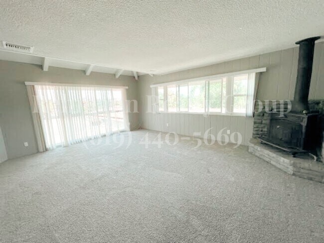 1942 S Broadway in Escondido, CA - Building Photo - Building Photo
