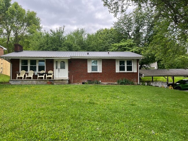 property at 1715 E Oakland Ave