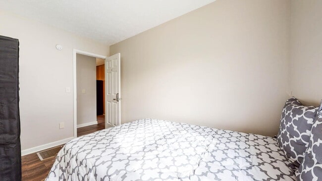 property at 2014 Winmar Ln