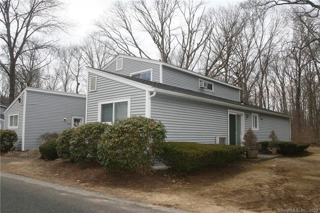 15 -2 Kent Ct in Ashford, CT - Building Photo - Building Photo