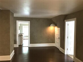 2428 Colfax Ave South in Minneapolis, MN - Building Photo - Building Photo