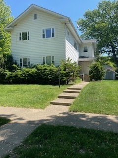 632 N Center St in Naperville, IL - Building Photo