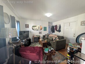 33 Roberts Rd, Unit #2R in Cambridge, MA - Foto de edificio - Building Photo