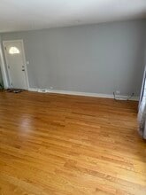 7710 Kedvale Ave in Skokie, IL - Building Photo - Building Photo