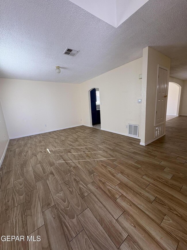 2333 Hannah Leigh St in El Paso, TX - Building Photo - Building Photo