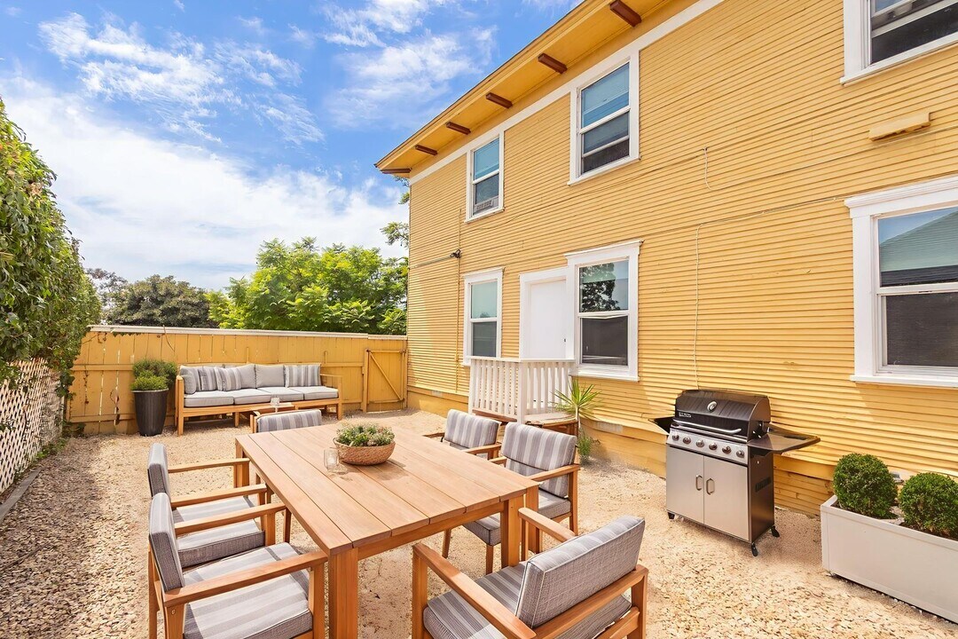 2216 Julian Ave in San Diego, CA - Building Photo