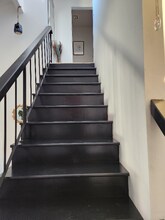 6049 Arroyo Rd in Palm Springs, CA - Foto de edificio - Building Photo