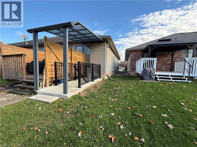 25 Mohawk St in Brantford, ON - Building Photo - Building Photo