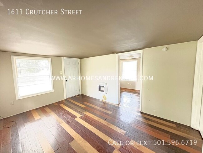 1611 Crutcher St in North Little Rock, AR - Building Photo - Building Photo