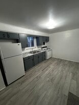 155 Morningside Ct, Unit 2 in Weirton, WV - Building Photo