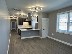 1102 S Malott St in Sheridan, IN - Foto de edificio - Building Photo