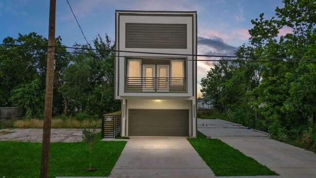 property at 6631 Foster St
