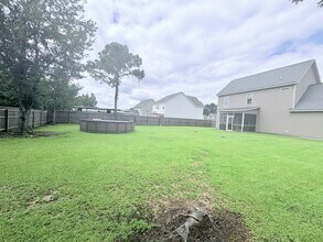 219 Hidden Oaks Dr in Jacksonville, NC - Building Photo - Building Photo