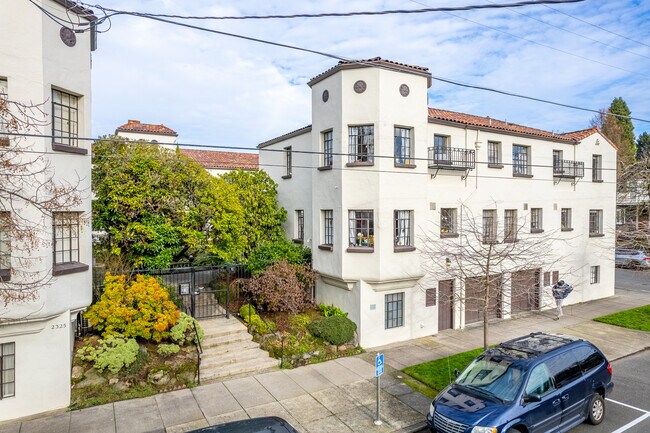 2325 NE Flanders St in Portland, OR - Building Photo - Building Photo