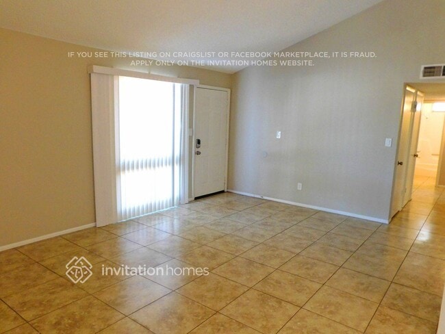 6014 S 41st Pl in Phoenix, AZ - Foto de edificio - Building Photo