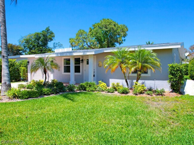 1279 10th Ave N in Naples, FL - Building Photo - Building Photo