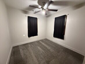 2865 NE Norwood Ln in Des Moines, IA - Building Photo - Building Photo