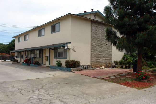 1708 Noranda Dr in Sunnyvale, CA - Foto de edificio - Building Photo
