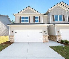 208 Harvest Ridge Ln in Cornelia, GA - Building Photo