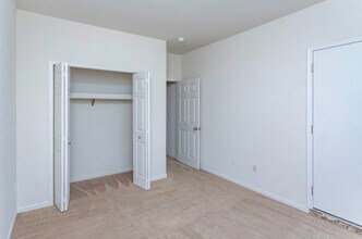 14070 Webster Dr in Shelby Township, MI - Building Photo - Building Photo