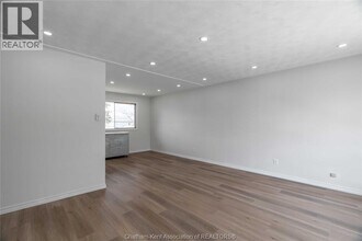 39 Alden St in Chatham, ON - Building Photo - Building Photo