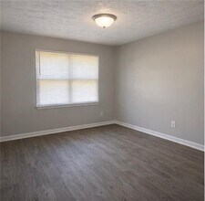 848 Wilson Cir SW in Marietta, GA - Building Photo - Building Photo