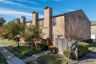 Westchase Forest Townhomes in Houston, TX - Building Photo
