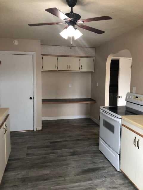 property at 804 N Anderson St