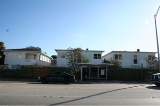 801-815 Alton Rd in Miami Beach, FL - Building Photo - Building Photo