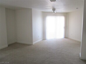 6800 E Lake Mead Blvd in Las Vegas, NV - Building Photo - Building Photo