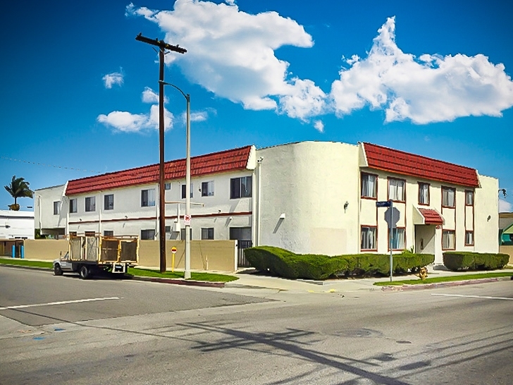 1351 W 228th St in Torrance, CA - Building Photo