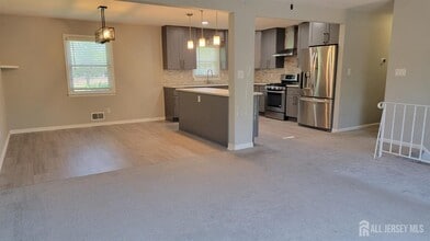 125 Merchants Ave in South Plainfield, NJ - Building Photo - Building Photo