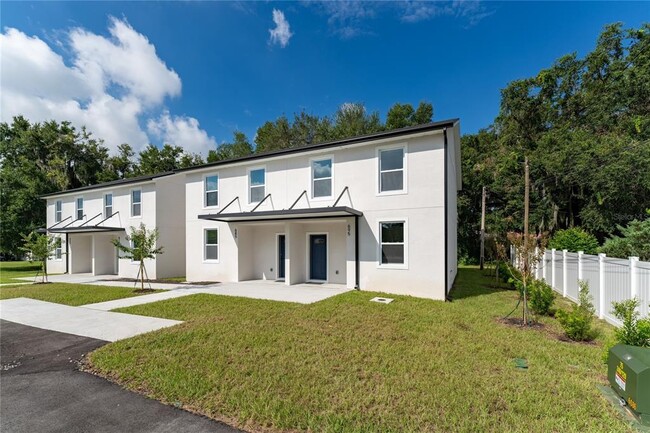 695 Childs Ave in Bartow, FL - Foto de edificio - Building Photo