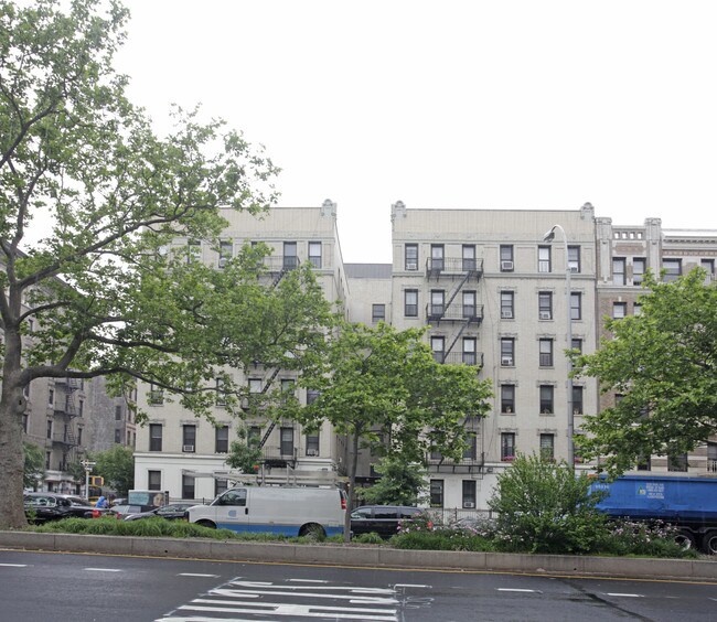 1880-1886 Adam Clayton Powell Jr Blvd in New York, NY - Building Photo - Building Photo