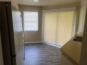 7266 Pond Cir in Spring Hill, FL - Building Photo - Building Photo