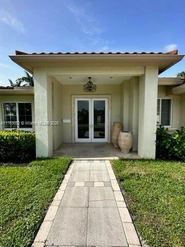 1304 Tangelo Isle in Fort Lauderdale, FL - Building Photo